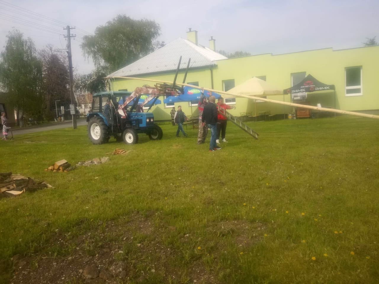 Tradičné stavanie mája 2026